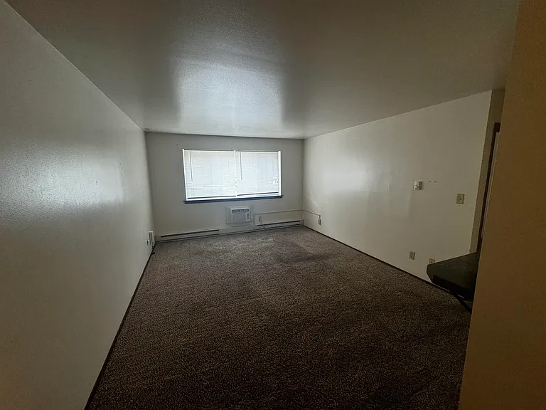 Candlelight Apartments — Photo 7
