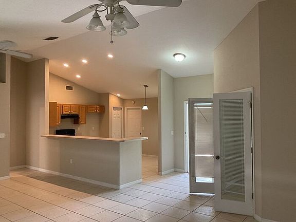 2nd image of 654 Lake Ave