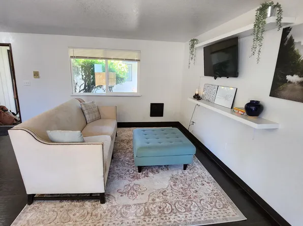 3514 S M St #B, Tacoma, WA 98418