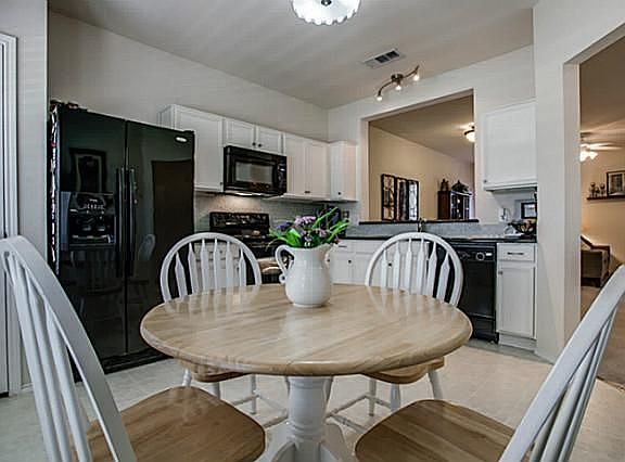 5th image of 523 Pickens Ln