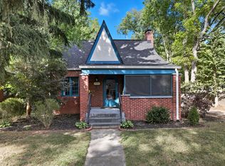 526 Kessler Boulevard East Dr, Indianapolis, IN 46220