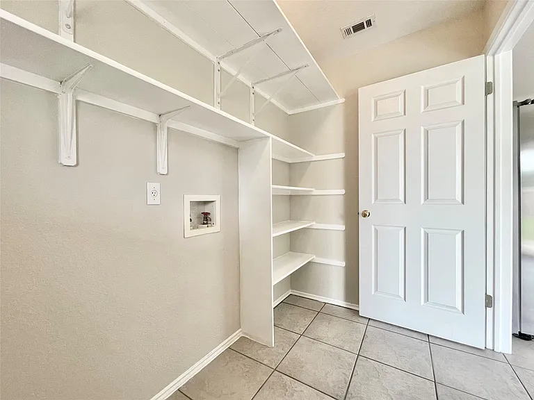 1909 Horizon Park Blvd — Photo 22