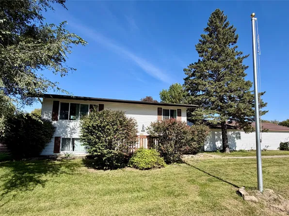 301 E Depot St, New Sharon, IA 50207