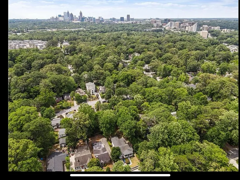 205 Lindbergh Dr NE — Photo 44