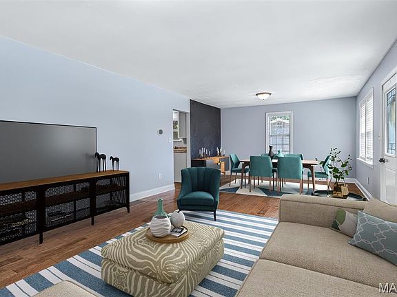 4th image of 810 Forest Ave