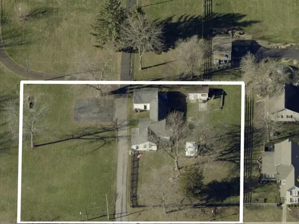 3939 Elm St, Grove City, OH 43123