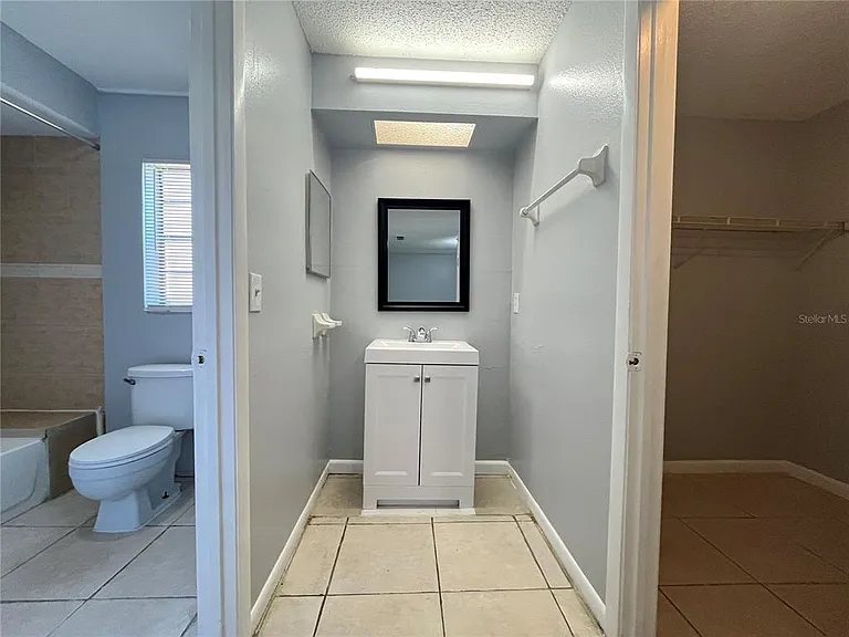 1143 Old South Dr — Photo 11