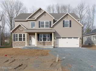 31 Appleton St, Ballston Lake, NY 12019