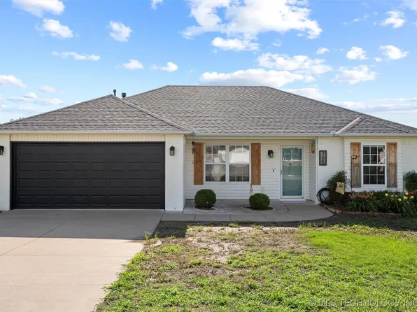 705 N Cummings Ave, Bartlesville, OK 74006
