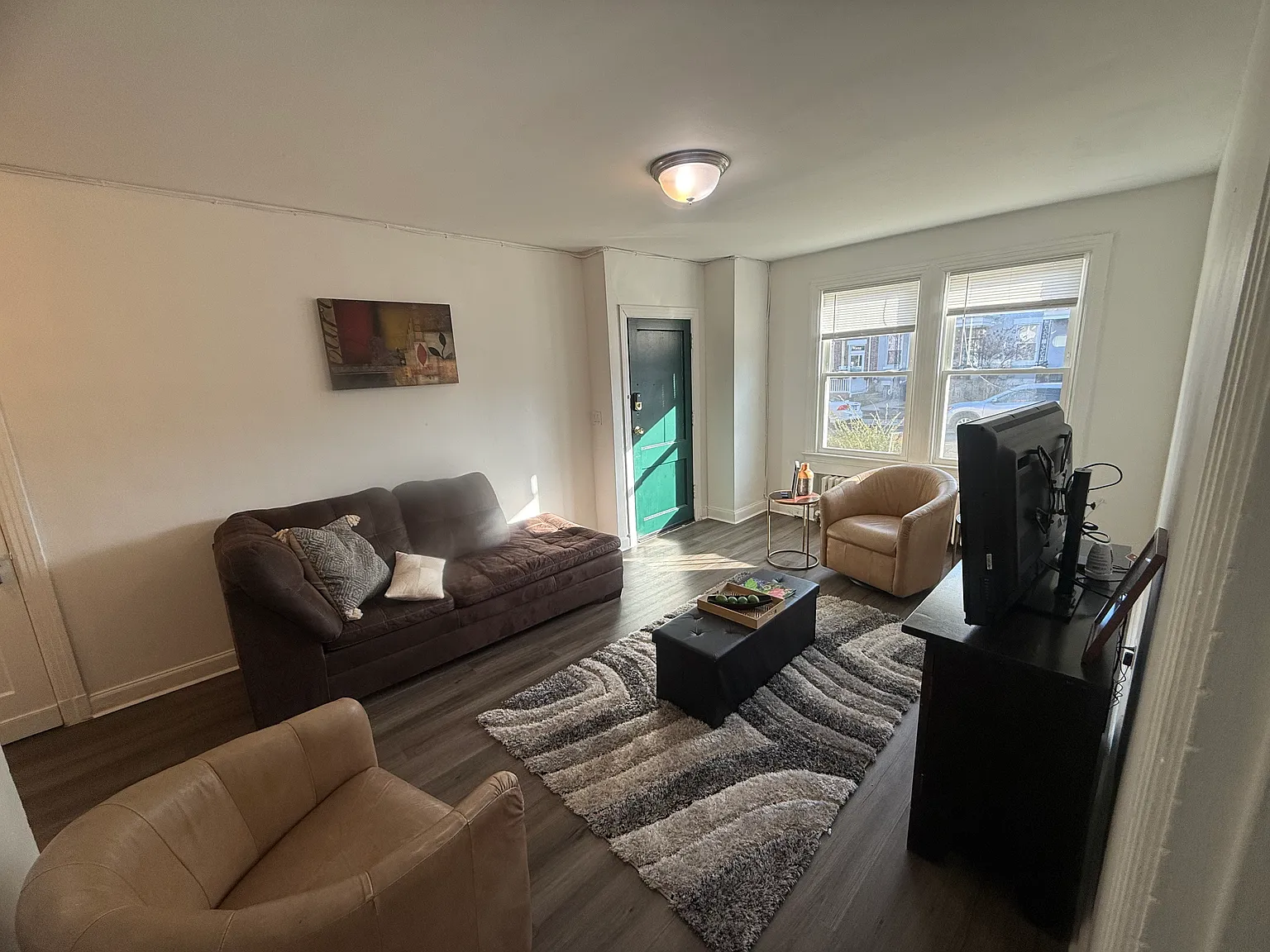 1 bed, 710 sqft, $1,900 — Photo 2