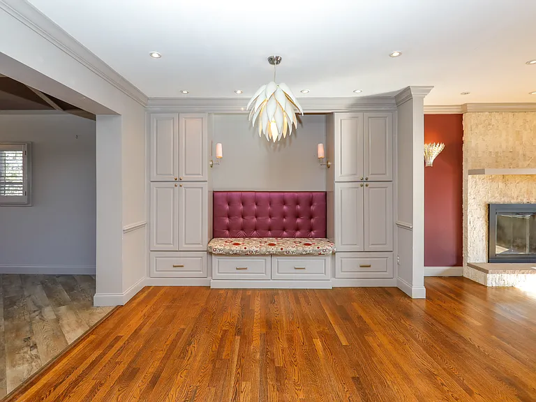 10306 Fleming Ave — Photo 4