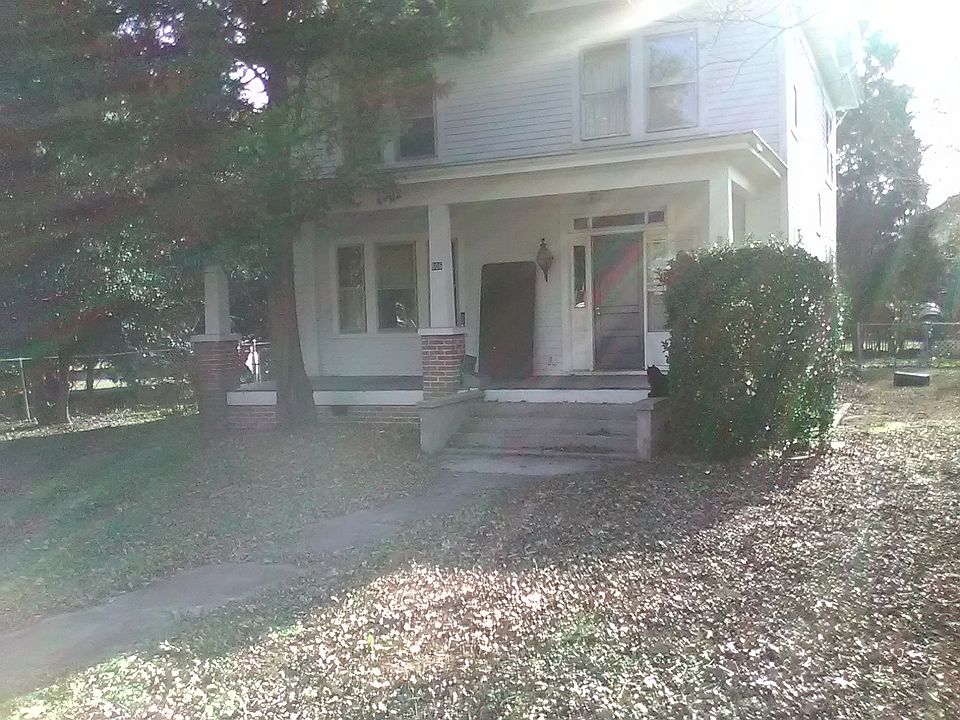 1st image of 806 Poquoson Ave
