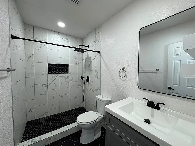 1807 W Kentucky Ave — Photo 5