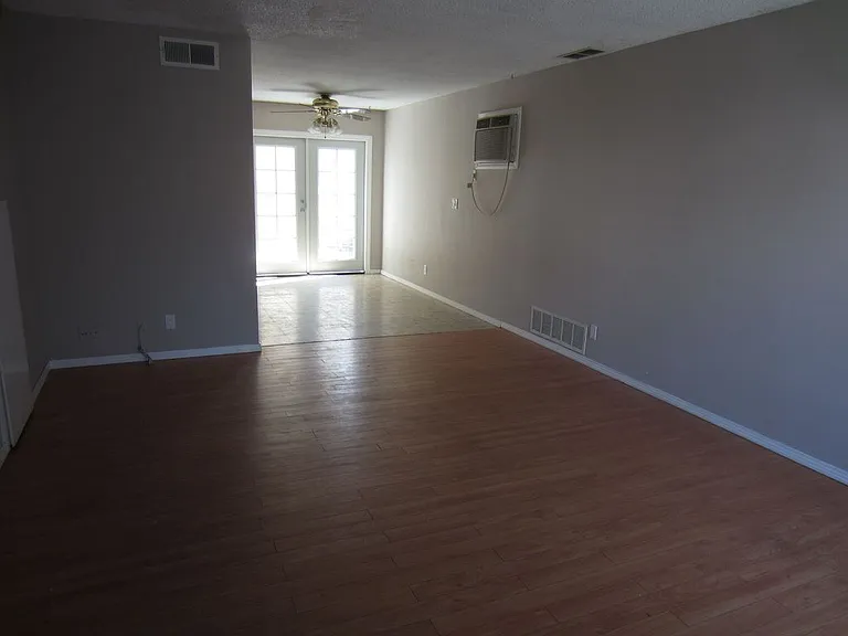 11586 Celine St — Photo 4