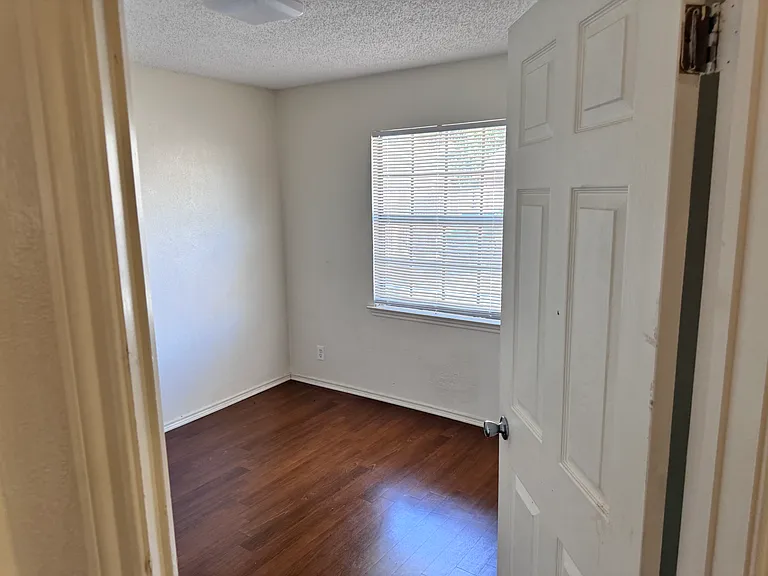 5202 Davy Crockett St — Photo 10