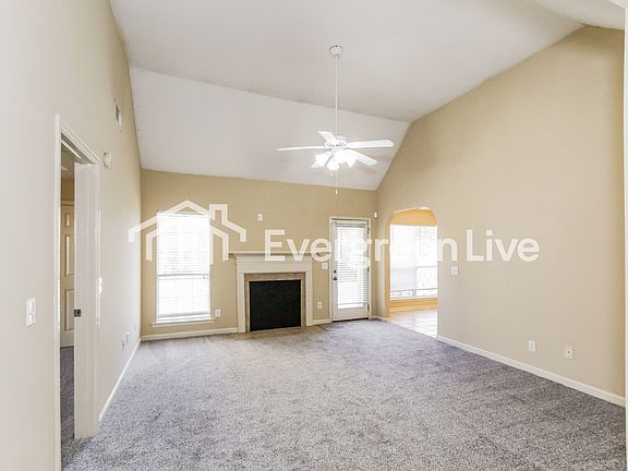 2nd image of 513 Camden Cove Cir