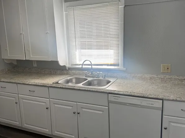 142 W Valencia Dr, Fullerton, CA 92832