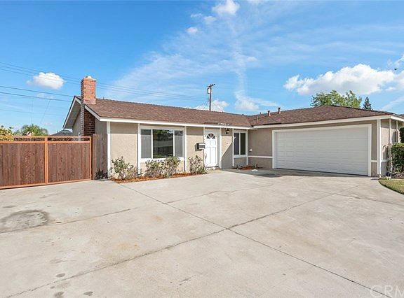 2nd image of 1744 N Madera Ave