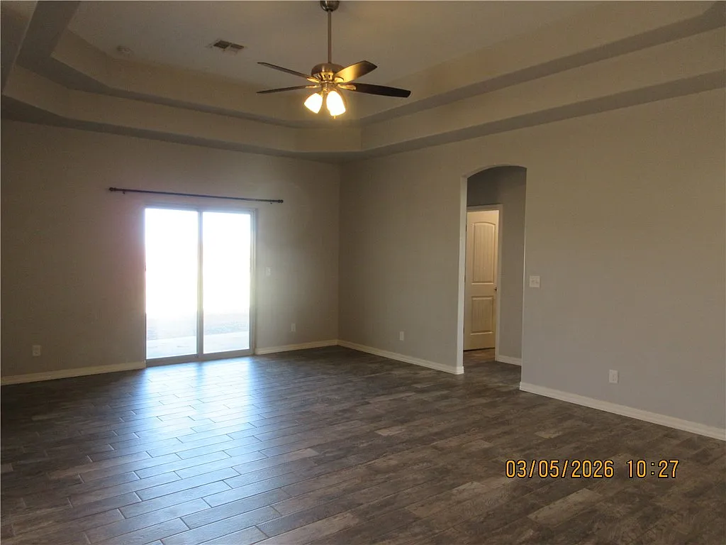 Building Photo - 10113 N Black Boot Dr