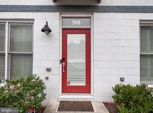 918 Pete Jones Way, Alexandria, VA 22314