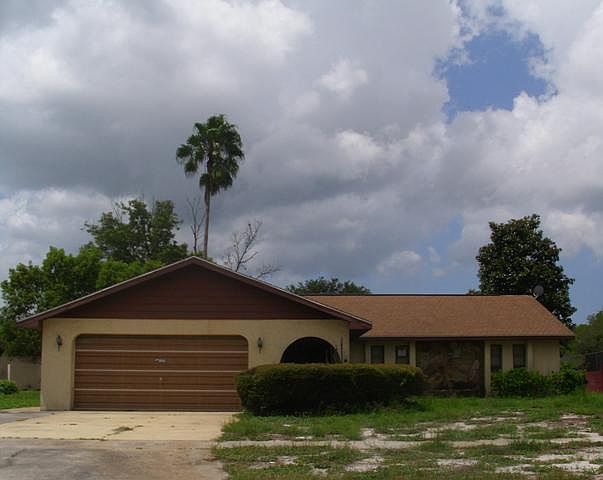 1st image of 13409 Lakeshore Blvd
