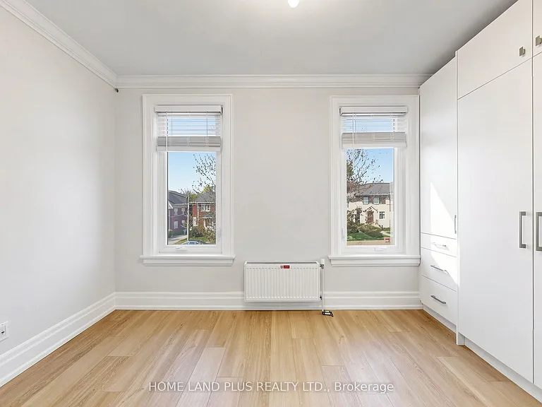 919 Avenue Rd #3 — Photo 17