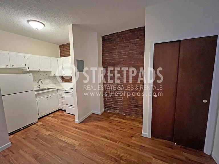 66 S Huntington Ave #22 — Photo 10