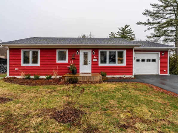 14 Hillside Dr, Bridgewater, NS B4V 3C7