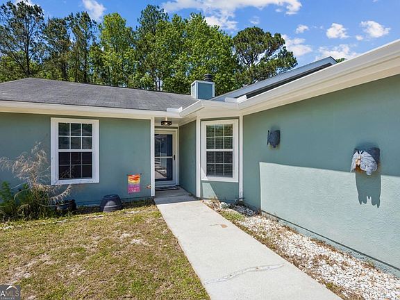 5th image of 145 Retreat Pl