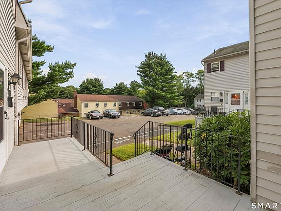 2nd image of 7 Maybury Circle #3