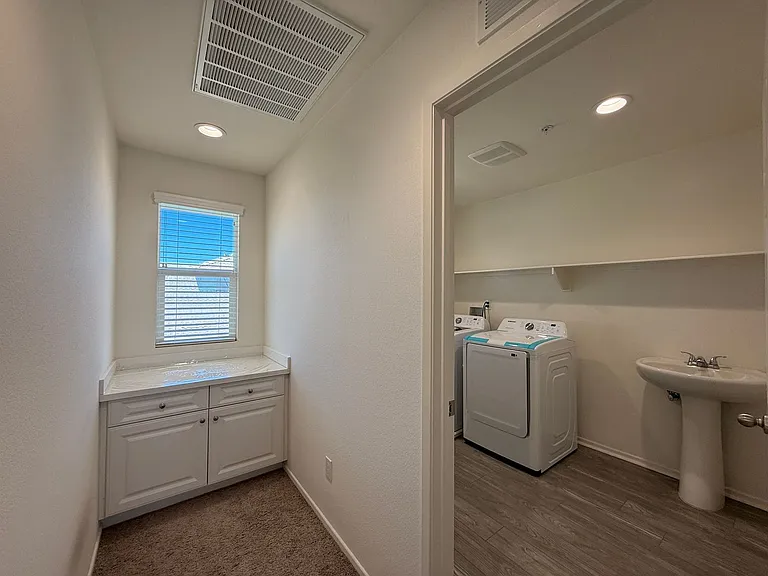 6929 Atmore St — Photo 14
