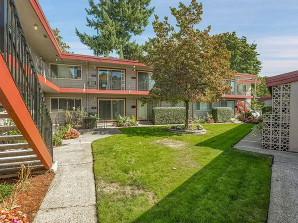 Cliff Manor Apartments, 2909 N Willamette Blvd #118-10, Portland, OR 97217