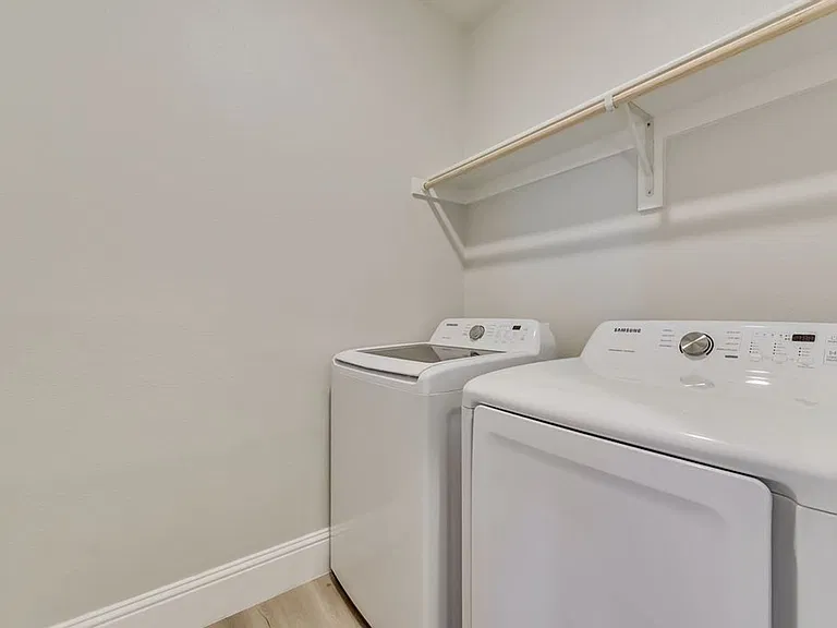 1819 Michael Dr — Photo 22