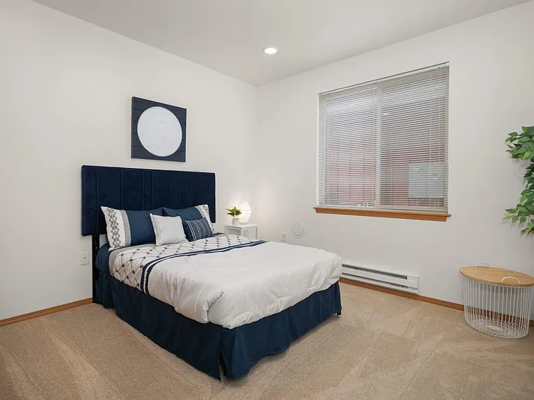 Bluegrass Farms Apartments — Photo 20