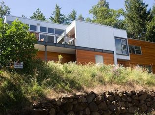 404 Center St, Mosier, OR 97040