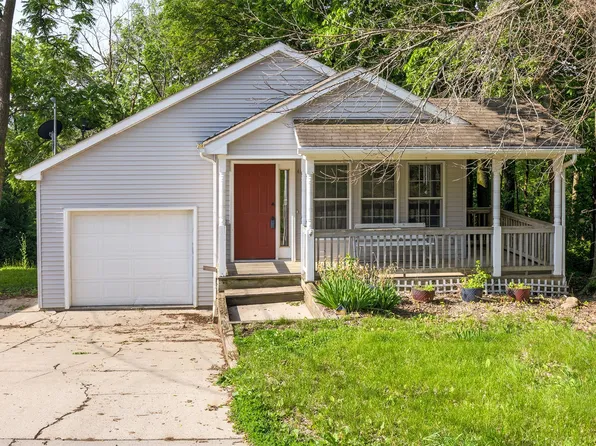4014 High St, West Des Moines, IA 50265