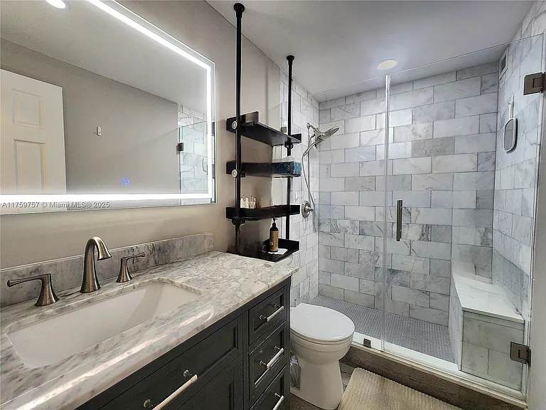 3505 S Ocean Dr #612 — Photo 22