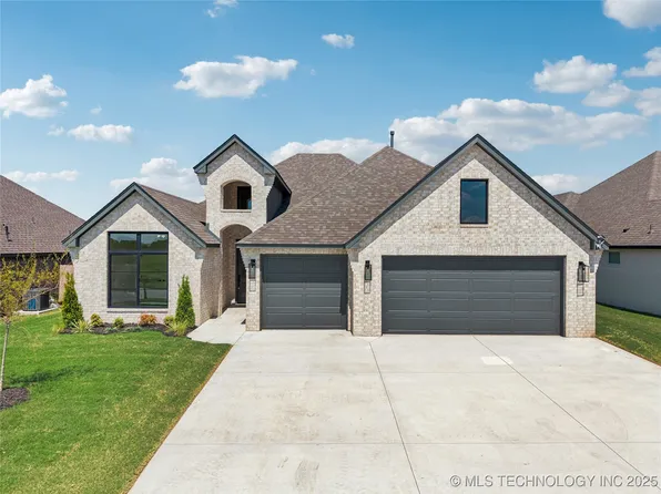 23191 E 107th St S, Broken Arrow, OK 74014