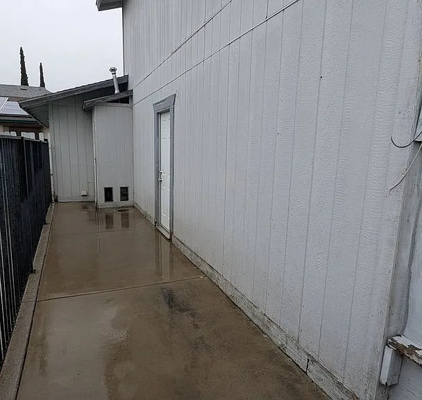 195 E Mill Ave — Photo 11