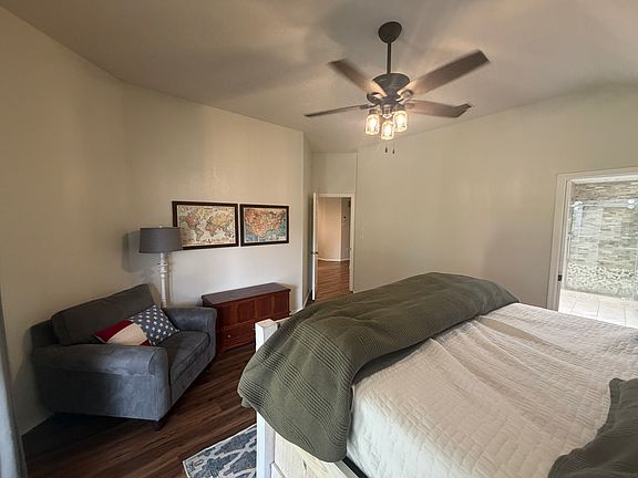 4th image of 3821 Don January Ave