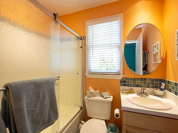 4th image of 30 Kingfisher Ln #1
