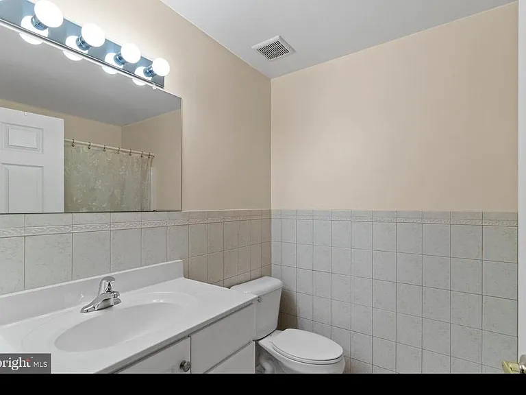 13675 Philmont Ave #40 — Photo 23