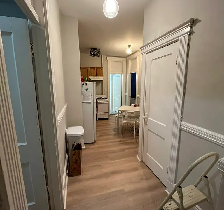 38 Hemenway St #27