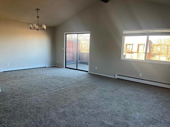 4th image of 3244 Lakeside Dr