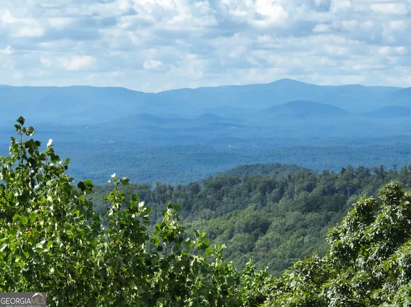 32 Highline Dr, Ellijay, GA 30536