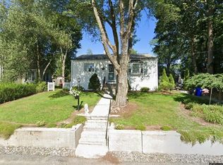 6 Wayte Rd, Bedford, MA 01730