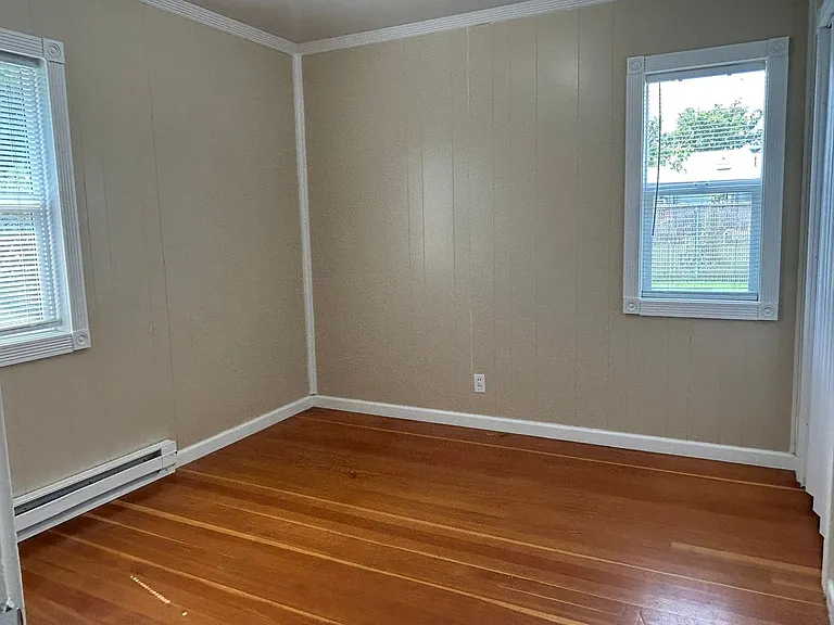 1115 Sanford Ave — Photo 11
