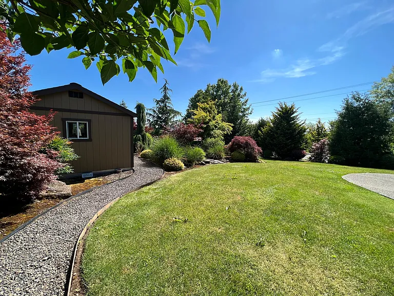 9706 SE Hillcrest Rd — Photo 12