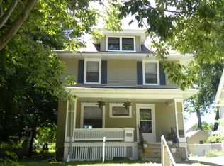 1215 A Ave NW, Cedar Rapids, IA 52405