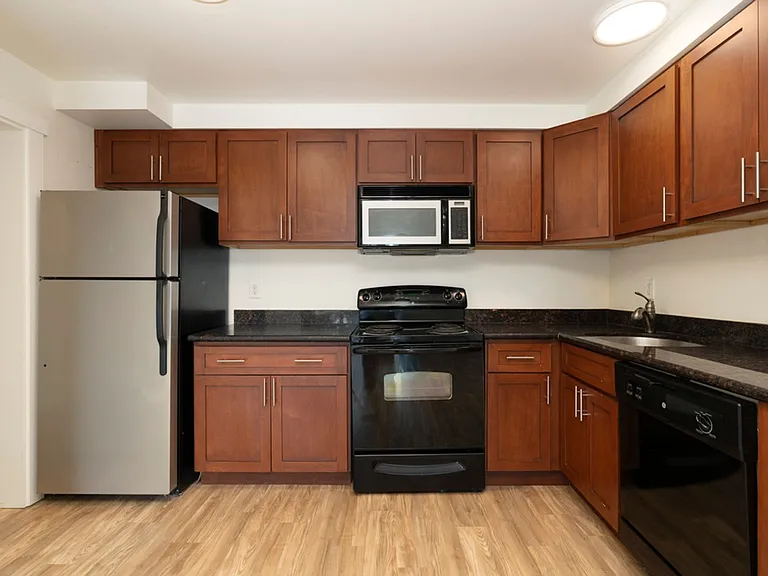 Queen Anne 9 — Photo 16